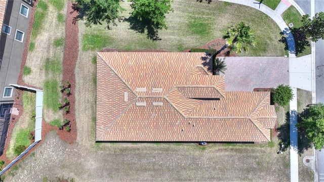 8961 DOVE VALLEY WAY, Davenport, FL 33896