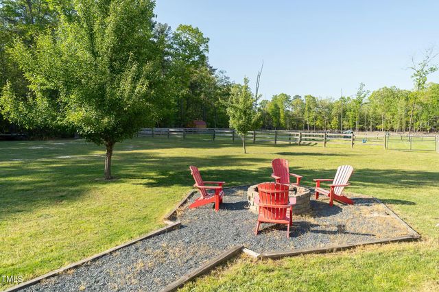104 Bridle Path Lane, Carthage, NC 28327