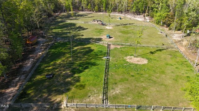 104 Bridle Path Lane, Carthage, NC 28327