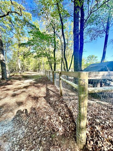 104 Bridle Path Lane, Carthage, NC 28327