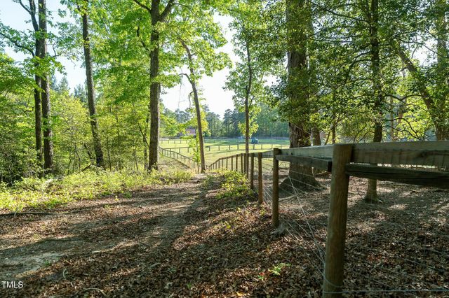 104 Bridle Path Lane, Carthage, NC 28327