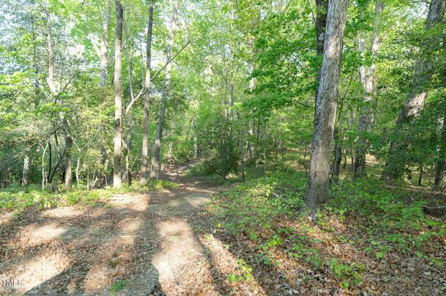 104 Bridle Path Lane, Carthage, NC 28327
