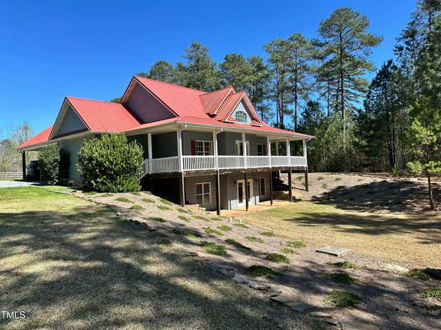 104 Bridle Path Lane, Carthage, NC 28327