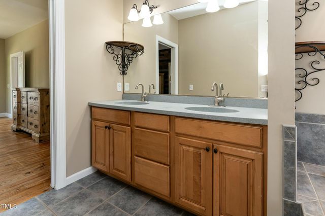 104 Bridle Path Lane, Carthage, NC 28327