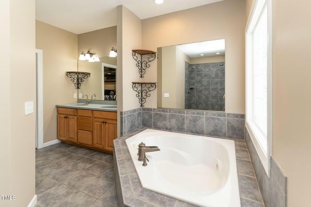 104 Bridle Path Lane, Carthage, NC 28327