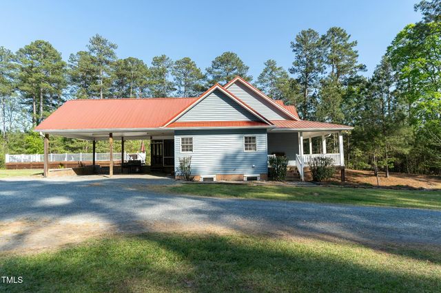 104 Bridle Path Lane, Carthage, NC 28327