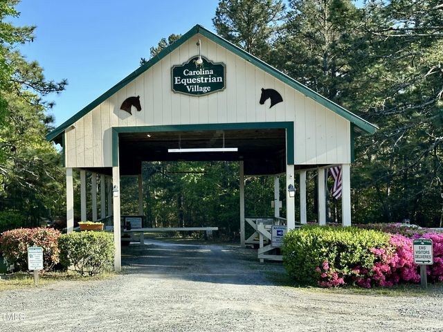 104 Bridle Path Lane, Carthage, NC 28327