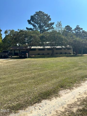 104 Bridle Path Lane, Carthage, NC 28327