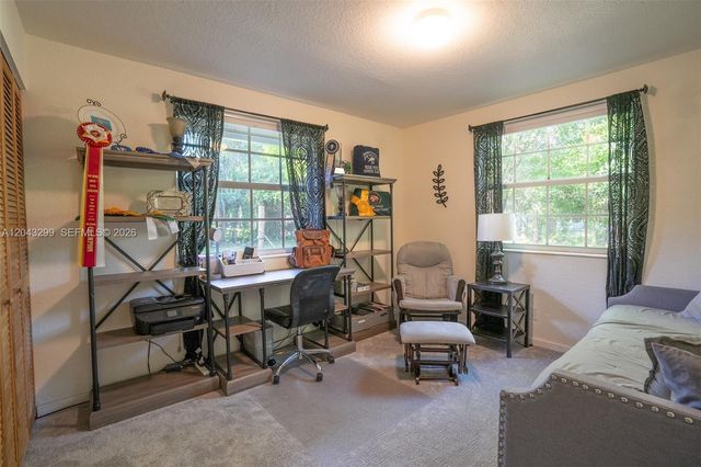 15160 Scotts Pl, Loxahatchee, FL 33470