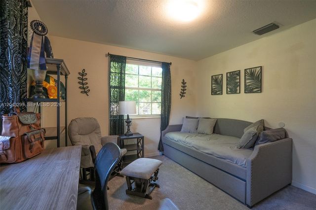 15160 Scotts Pl, Loxahatchee, FL 33470