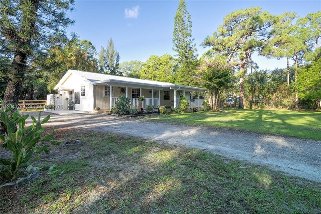 15160 Scotts Pl, Loxahatchee, FL 33470