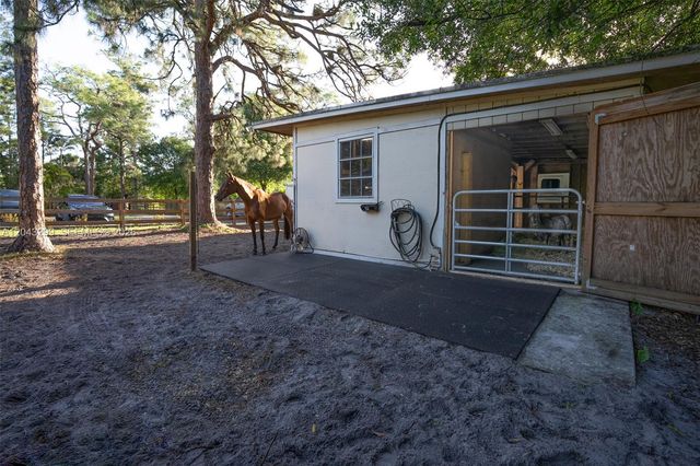 15160 Scotts Pl, Loxahatchee, FL 33470