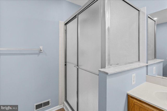 14 HEARTHSTONE LN, Marlton, NJ 08053