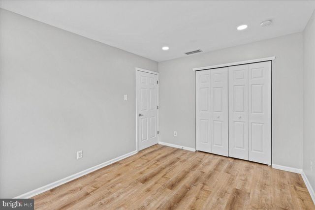 14 HEARTHSTONE LN, Marlton, NJ 08053