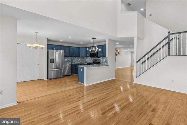 14 HEARTHSTONE LN, Marlton, NJ 08053