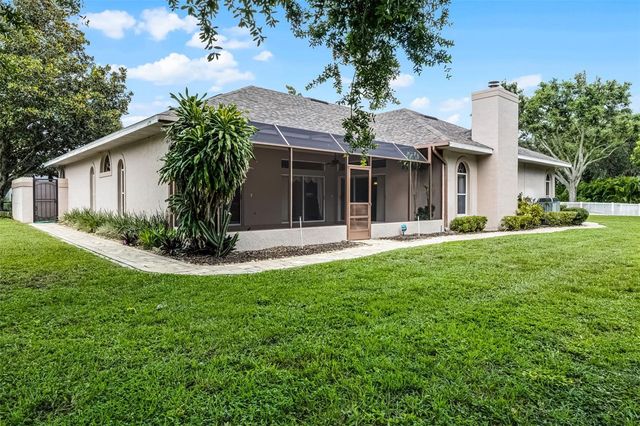 707 HERITAGE DRIVE NE, Winter Haven, FL 33881