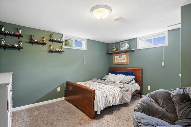 207 Drexel Drive SW, Cedar Rapids, IA 52404