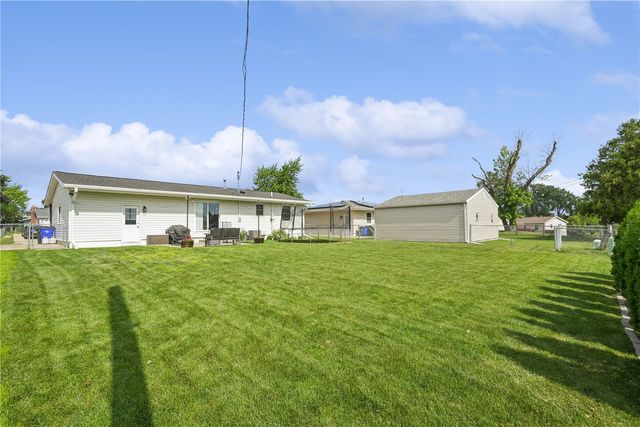 207 Drexel Drive SW, Cedar Rapids, IA 52404