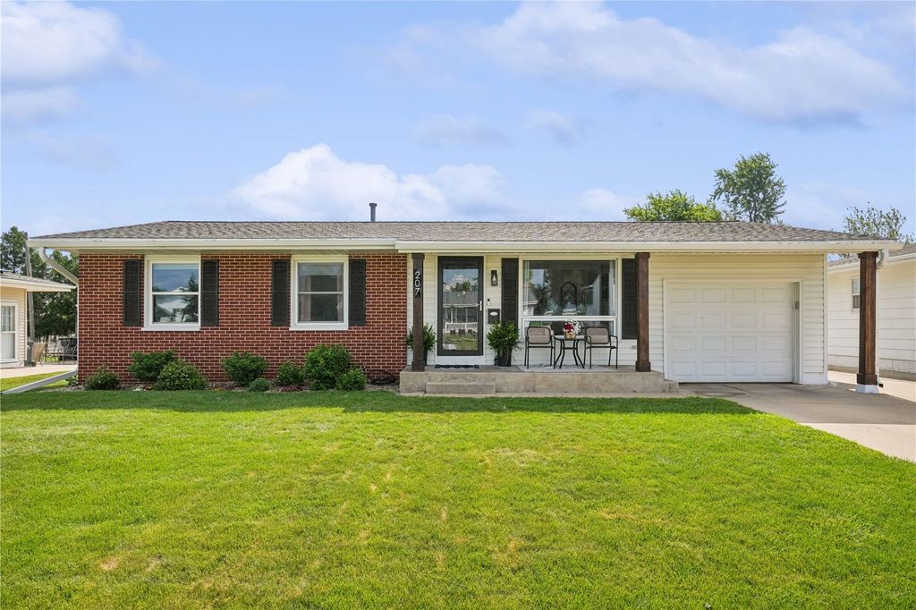 207 Drexel Drive SW, Cedar Rapids, IA 52404
