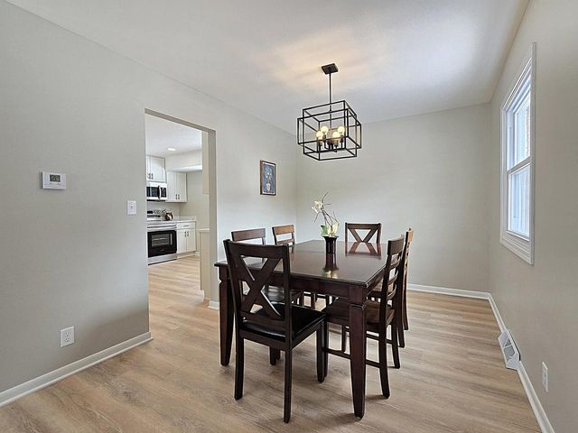 4570 N Delco AVENUE, Wauwatosa, WI 53225