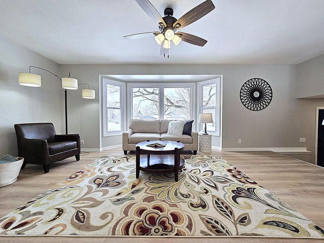 4570 N Delco AVENUE, Wauwatosa, WI 53225