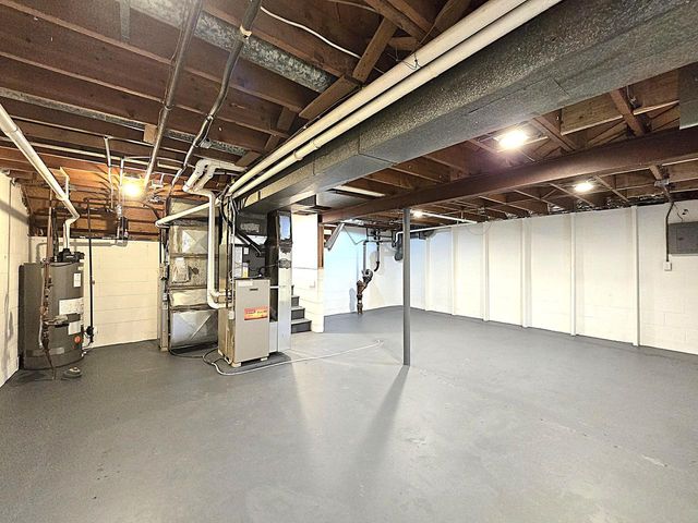 4570 N Delco AVENUE, Wauwatosa, WI 53225