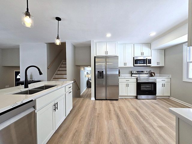 4570 N Delco AVENUE, Wauwatosa, WI 53225