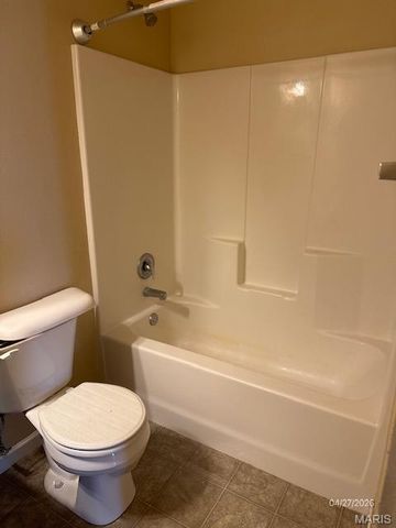 2612 Beacon Point Court, Shiloh, IL 62221