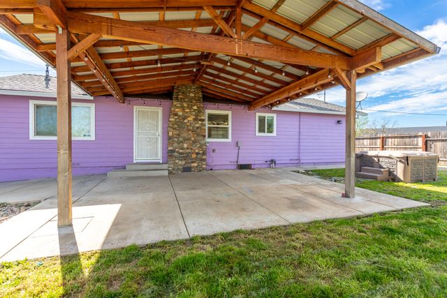 581 N Boulder Drive, Redding, CA 96003