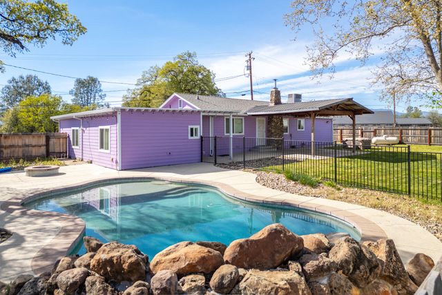 581 N Boulder Drive, Redding, CA 96003