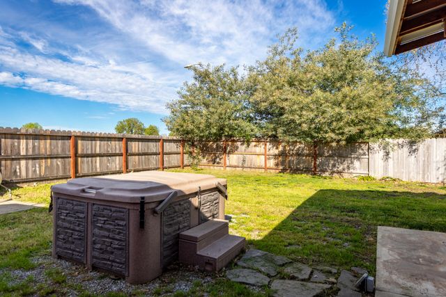 581 N Boulder Drive, Redding, CA 96003