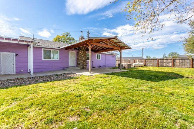 581 N Boulder Drive, Redding, CA 96003