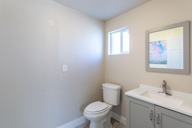 581 N Boulder Drive, Redding, CA 96003