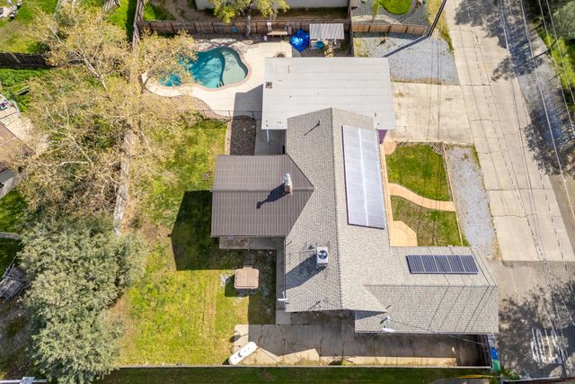 581 N Boulder Drive, Redding, CA 96003