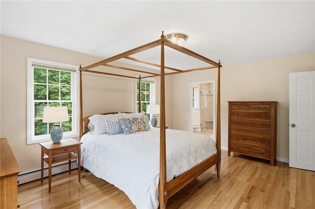 136 Holly Hills Lane, North Kingstown, RI 02874