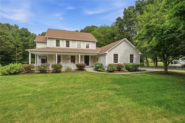 136 Holly Hills Lane, North Kingstown, RI 02874