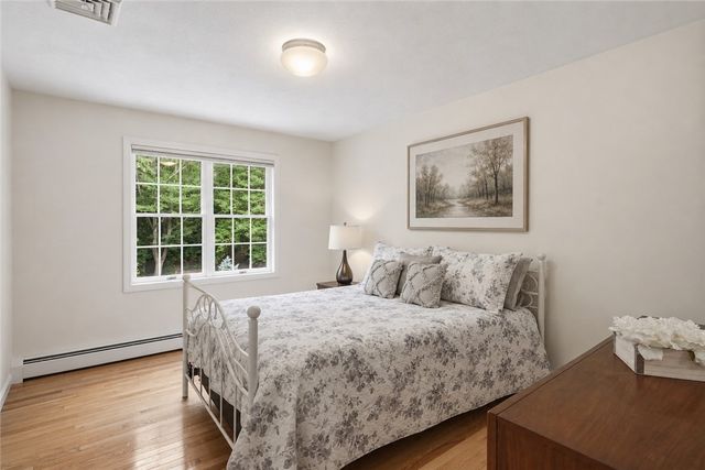 136 Holly Hills Lane, North Kingstown, RI 02874