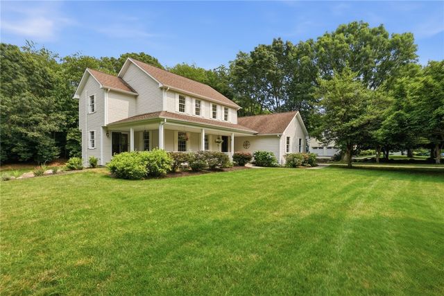 136 Holly Hills Lane, North Kingstown, RI 02874