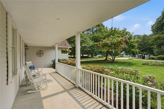 136 Holly Hills Lane, North Kingstown, RI 02874