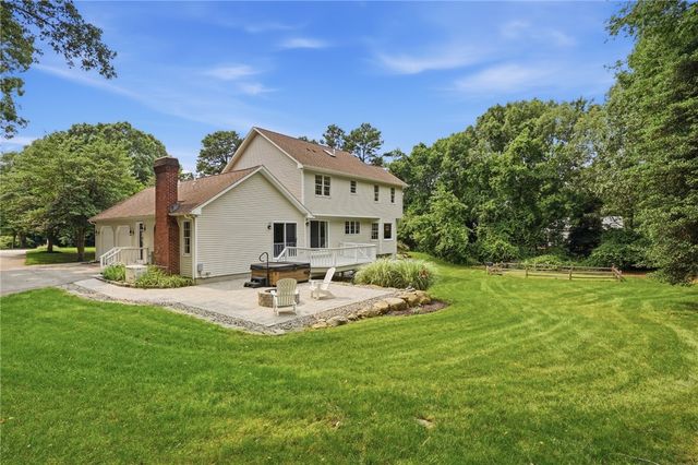 136 Holly Hills Lane, North Kingstown, RI 02874