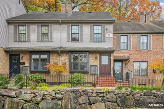 181 Long Hill Road K-5, Little Falls, NJ 07424