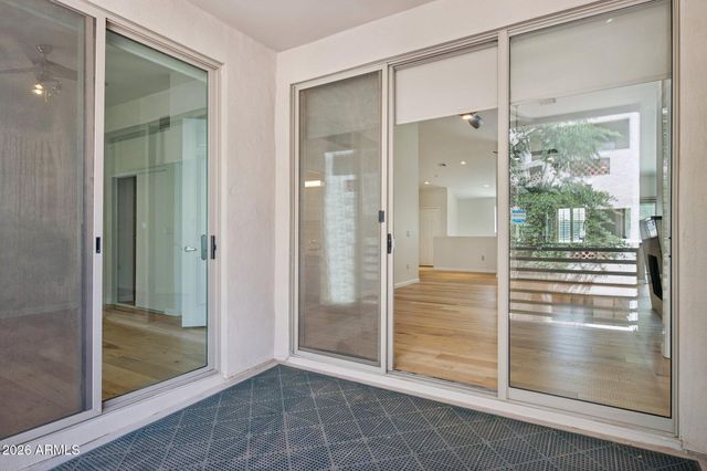 7520 E EARLL Drive 44, Scottsdale, AZ 85251