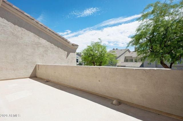 7520 E EARLL Drive 44, Scottsdale, AZ 85251