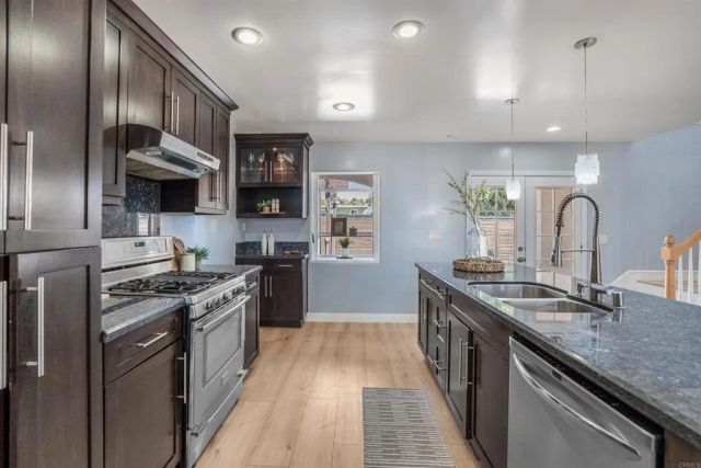 1395 Sheryl Avenue, Chula Vista, CA 91911