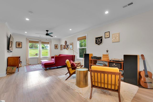222 West Road, Travelers Rest, SC 29690