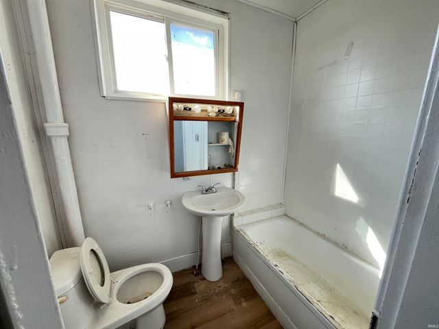 817 N Mulberry Street, Muncie, IN 47305