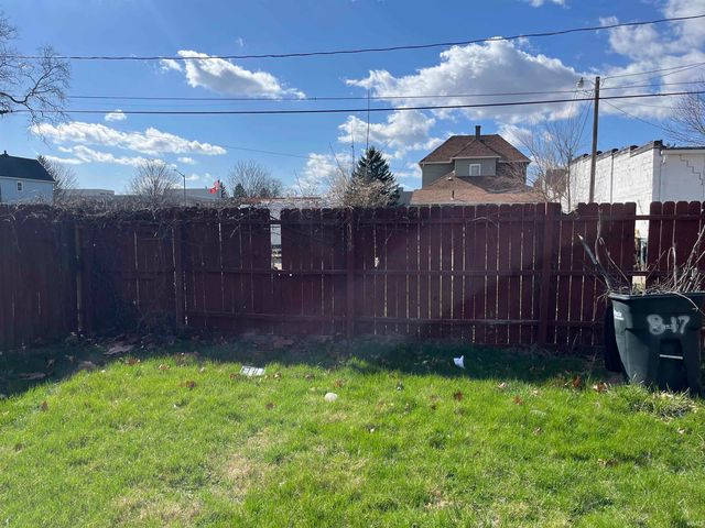 817 N Mulberry Street, Muncie, IN 47305