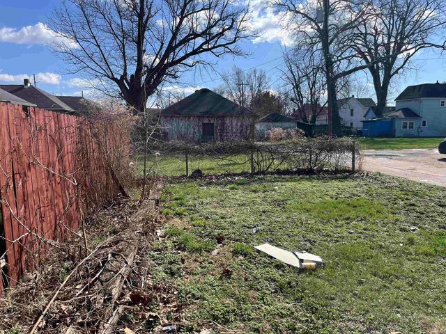 817 N Mulberry Street, Muncie, IN 47305