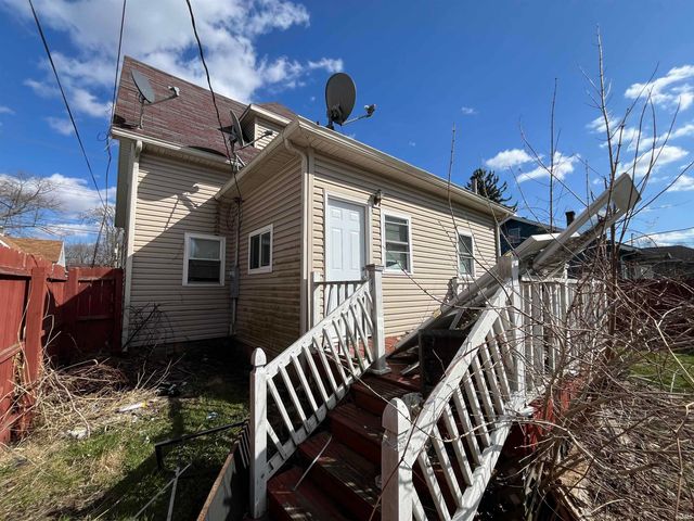 817 N Mulberry Street, Muncie, IN 47305