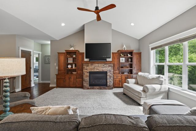 17575 73rd Avenue N, Maple Grove, MN 55311